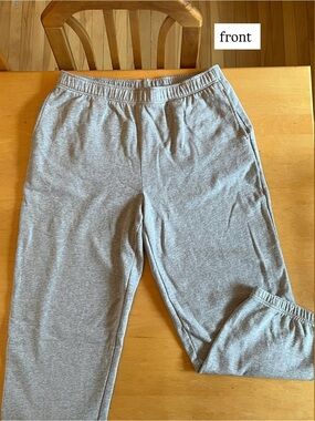 American Eagle Outfitters Light Gray women’s Jogger Sweatpants